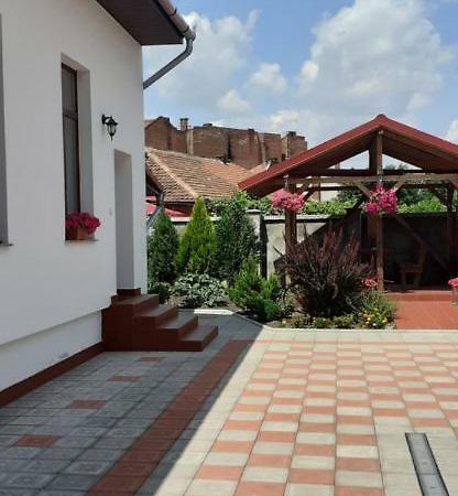 La Principessa Hotel Oradea Buitenkant foto